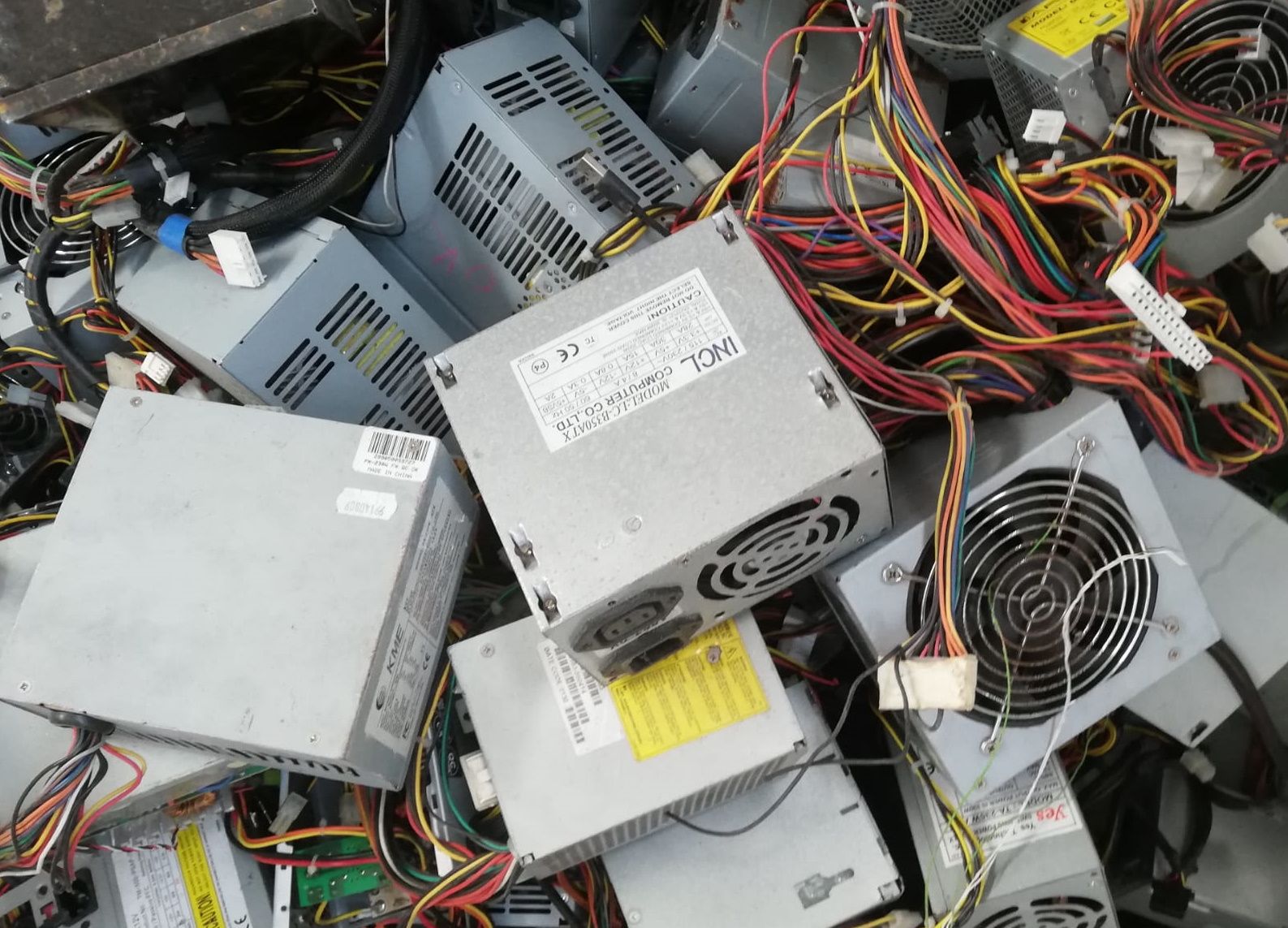 Resíduos de Equipamentos Elétricos e Eletrónicos Neiva